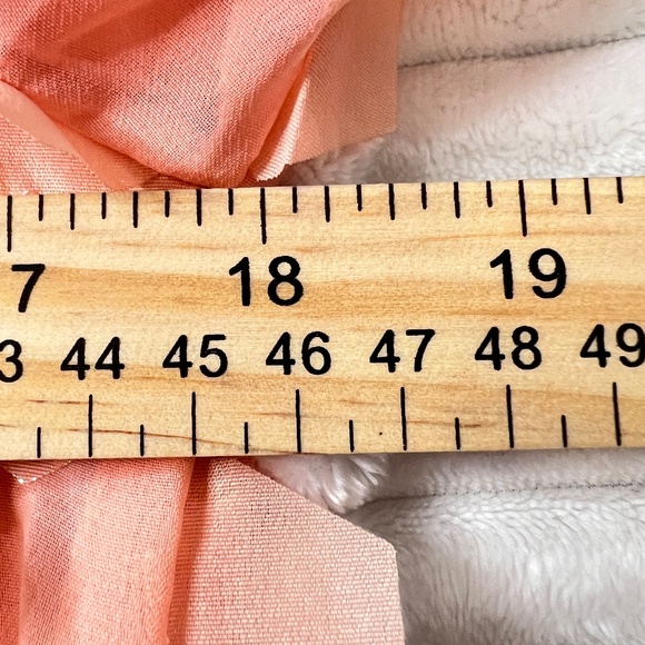 # A110   Nancy  Romantic  Peach 3d Hexagon appliqués  Off-Shoulder Top NWT  S - Picture 8 of 8